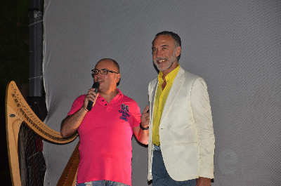 Il Presidente del diving ''Spherasub'' di Bibione, autore degli spettacolari video sulle Tegnùe bibionesi, con il Direttore del Festival Alvaro Gradella…